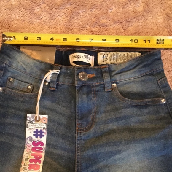 🌸NWT INDIGO REIN Girls Stretch Denim Short - sz 12 - Picture 4 of 9